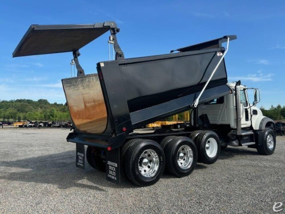 2024 Mack GRANITE 64FR
