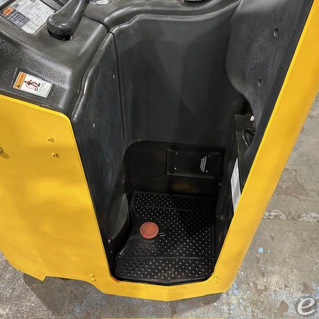 2022 Yale ESC040AD