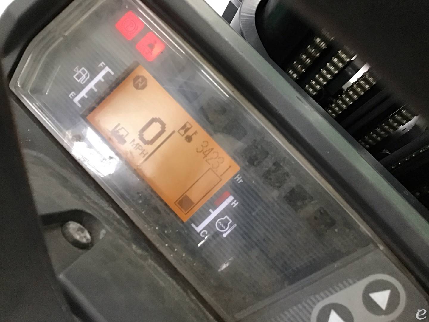 2018 Mitsubishi FGC25N