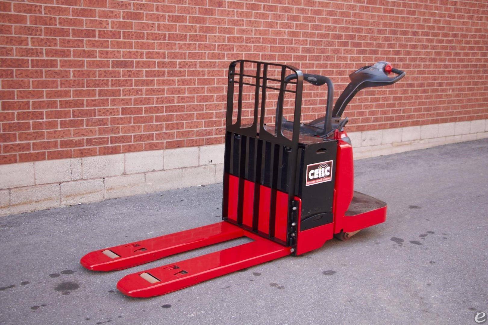 2015 Raymond 8410 Electric Forklift - 123Forklift