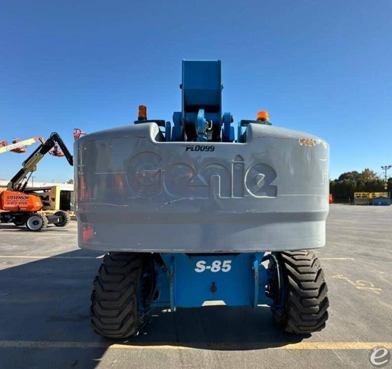 2013 Genie S85
