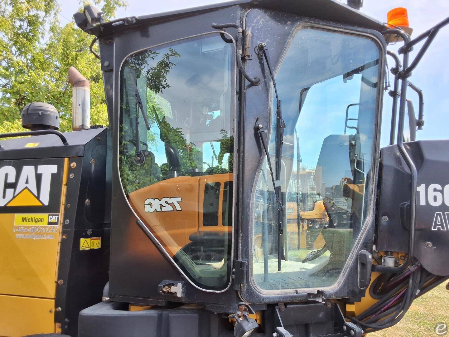 2014 Cat 160M3 AWD