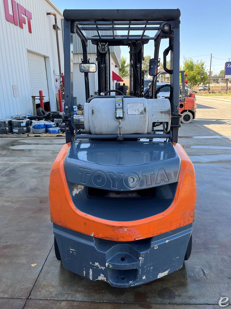 2017 Toyota 8FGU30 LP Gas Forklift