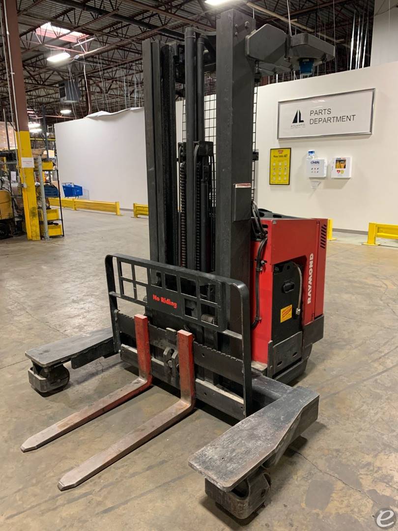 2000 Raymond EASI 4D-R45TT Electric...