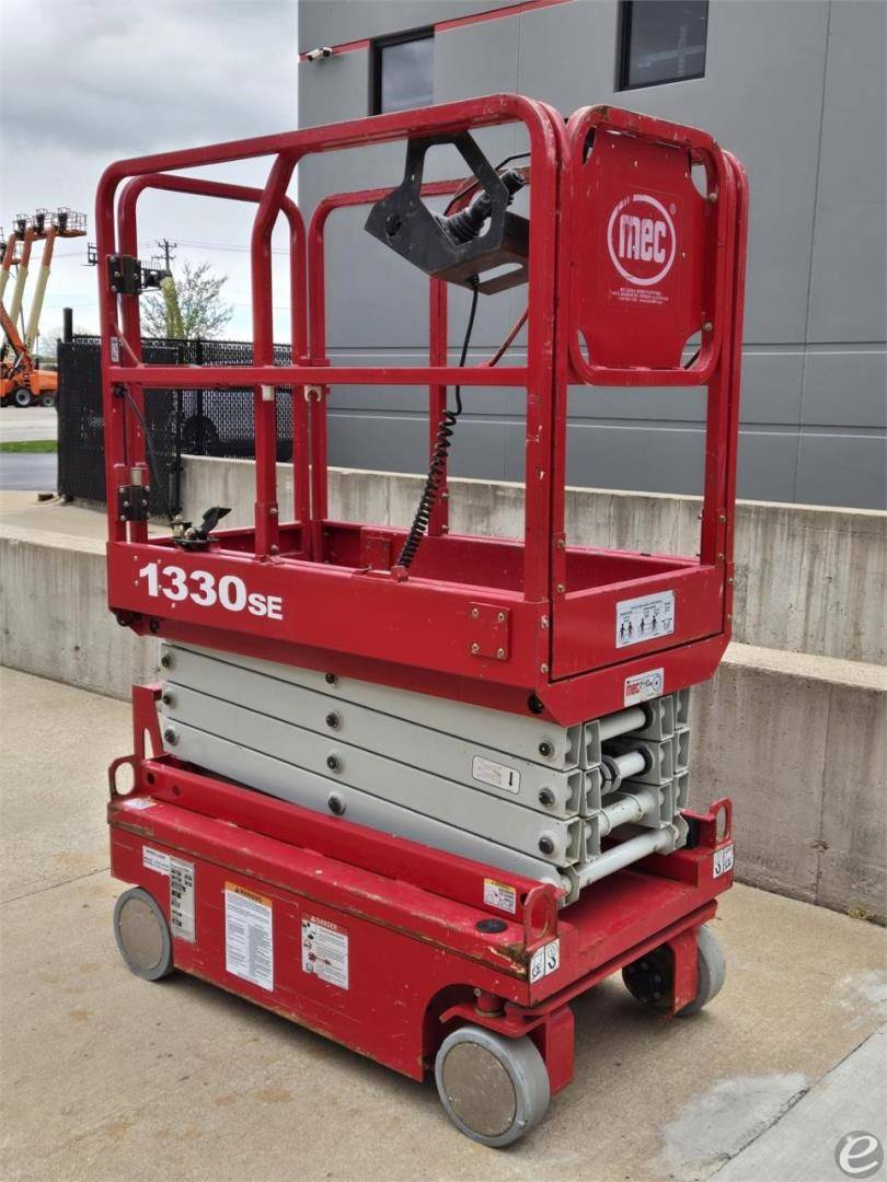 2019 MEC 1330SE Electric Scissor Lift - 123Forklift