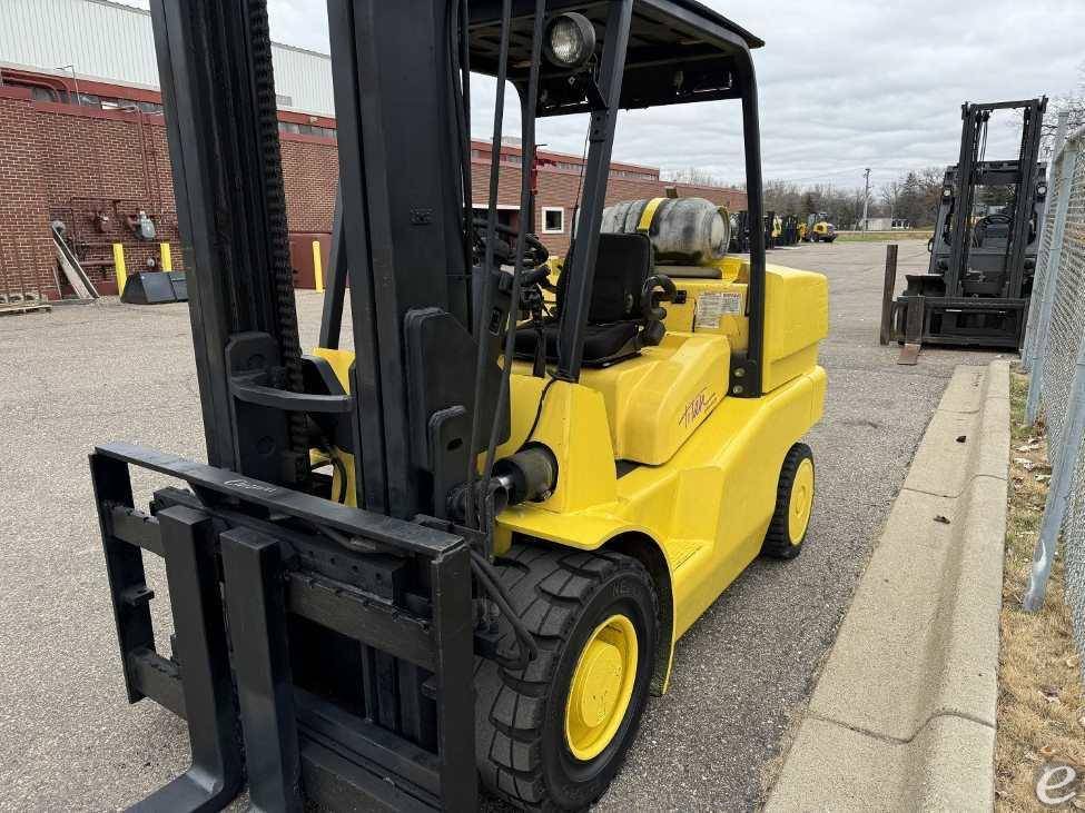 2000 Hoist Liftruck                               F160 LP Gas Forklift - 123Forklift