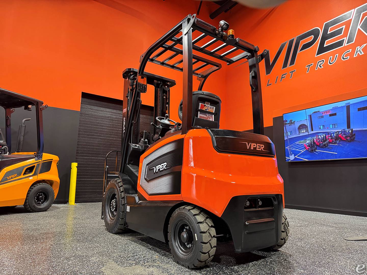 2026 Viper Lift Trucks FB25V