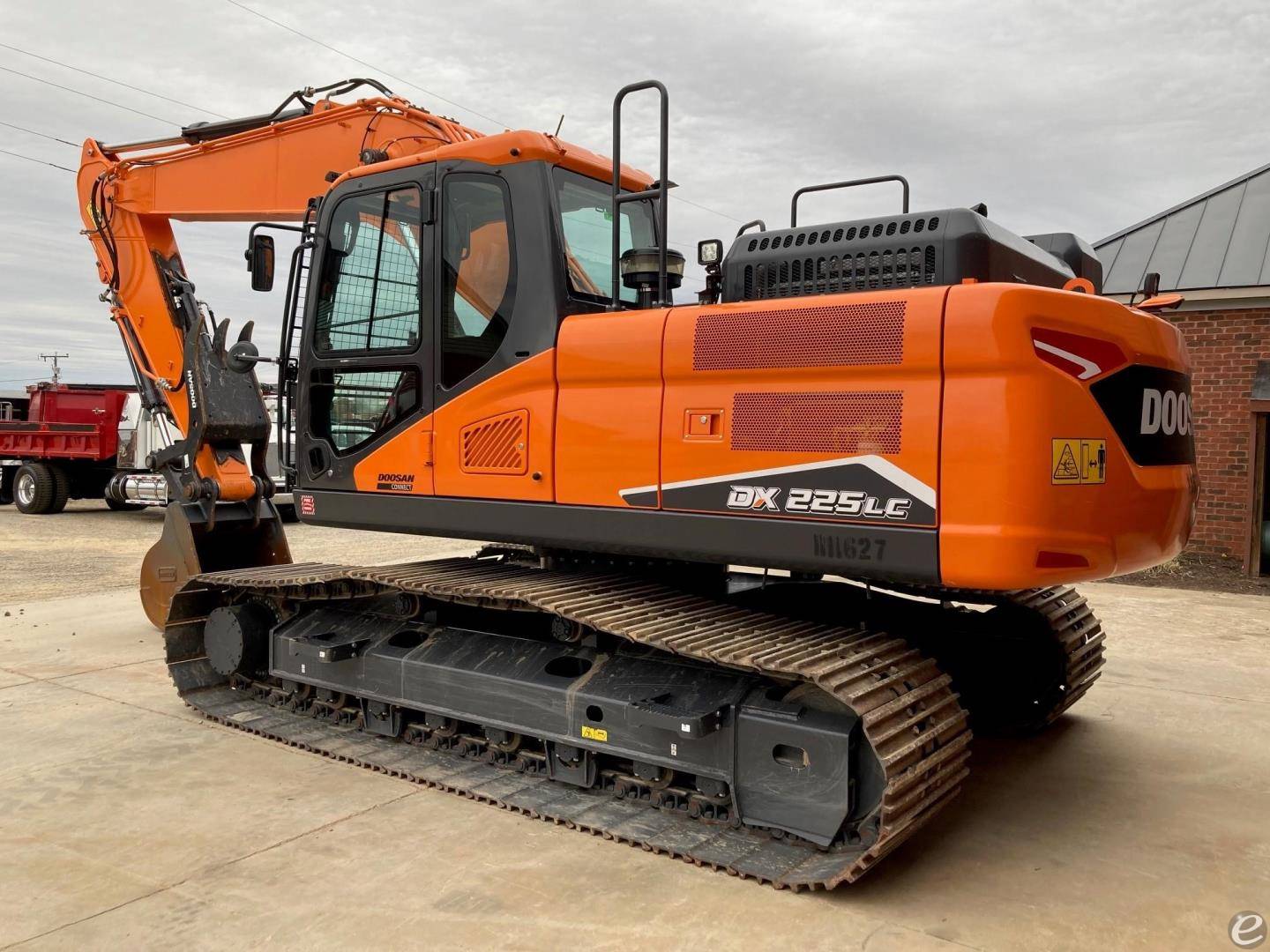 2022 Doosan DX225 LC-7