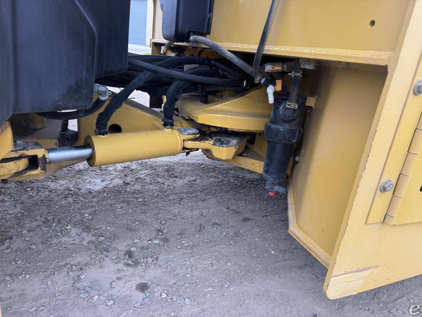 2013 Cat CB54B