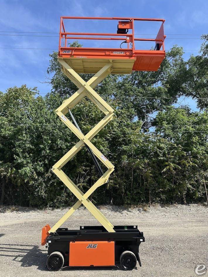 2015 JLG 1932RS