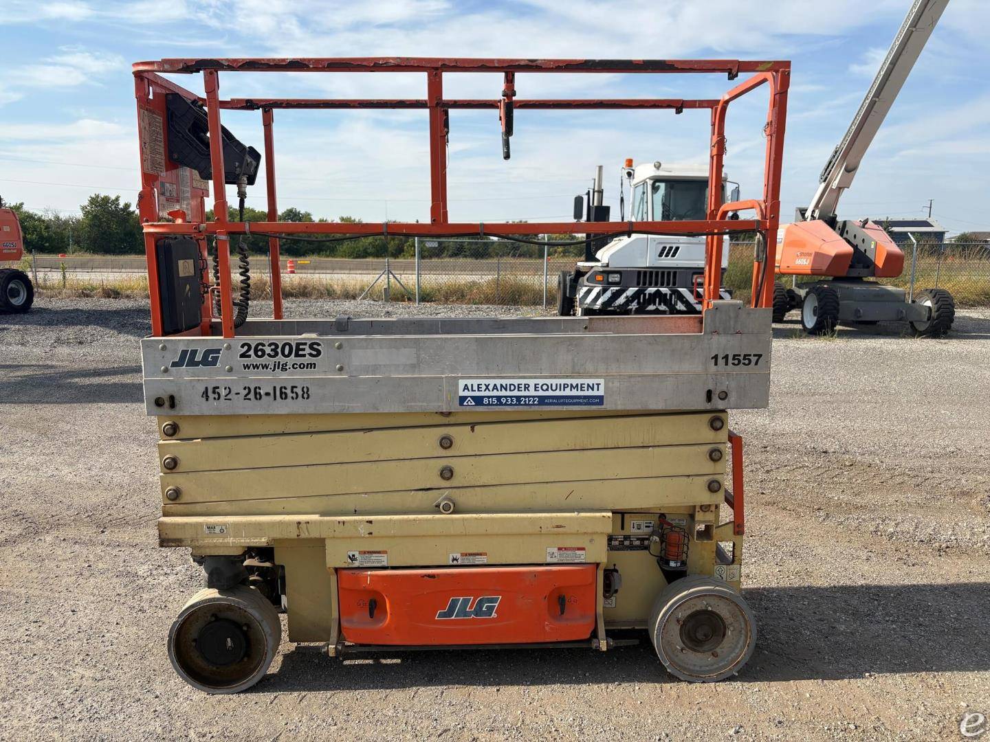 2012 JLG 2630ES