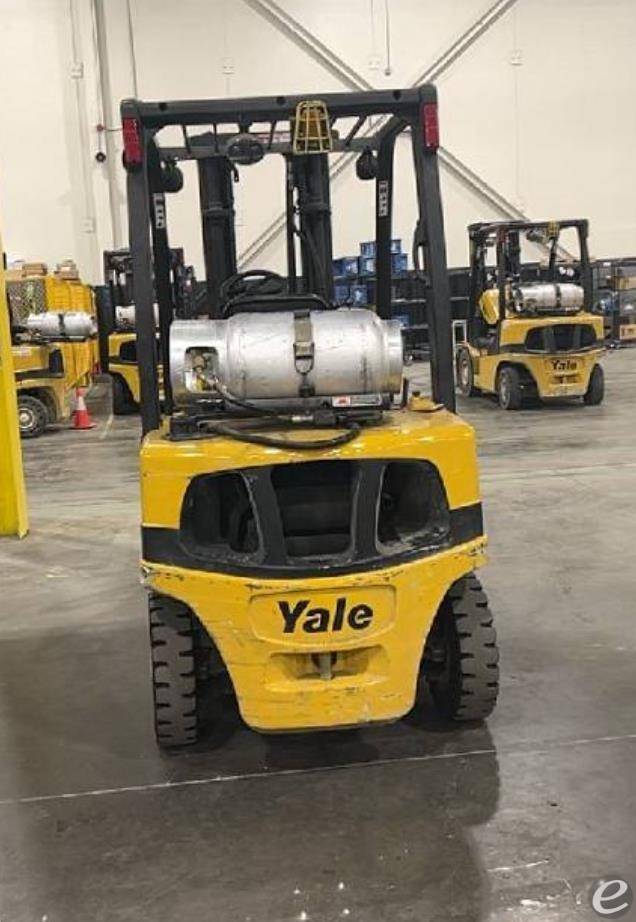 2011 Yale GLP050VX