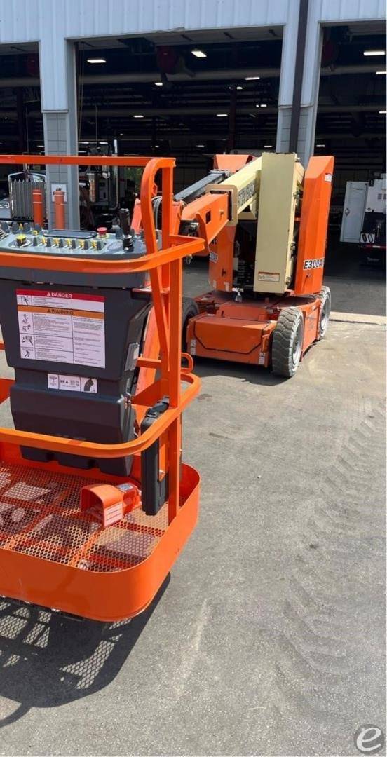 2015 JLG E300AJP