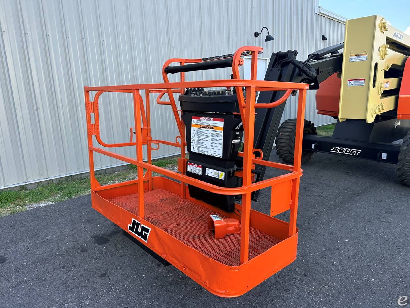 2016 JLG 450AJ