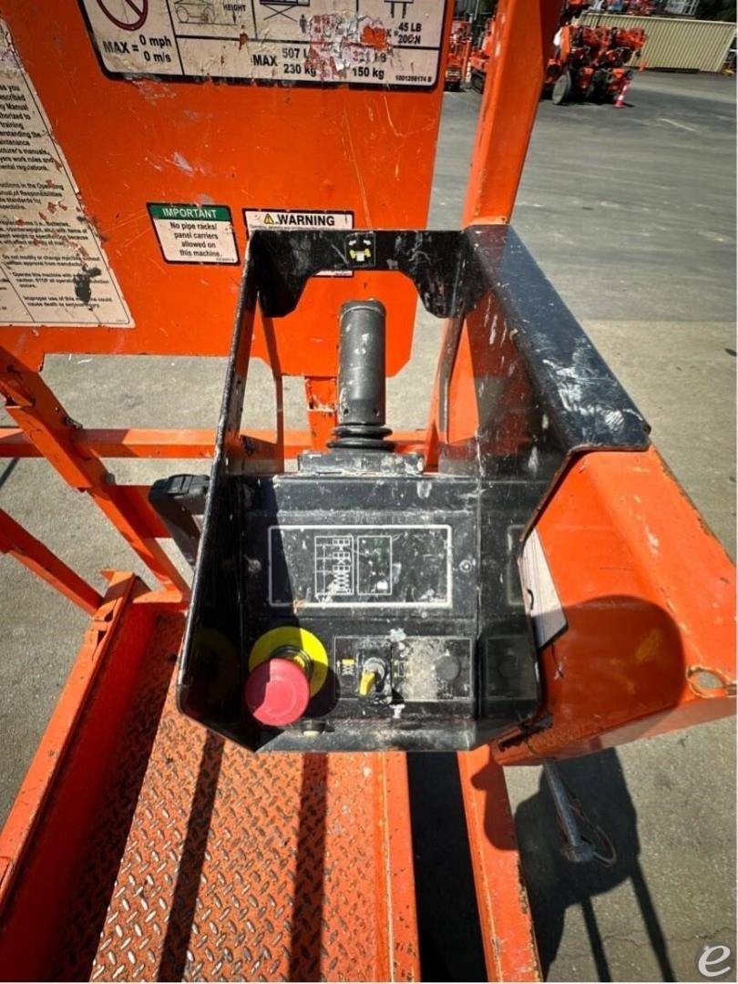 2021 JLG R1932i