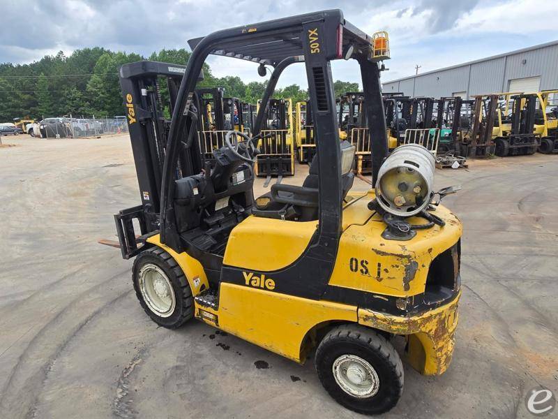 2017 Yale GLP050VX