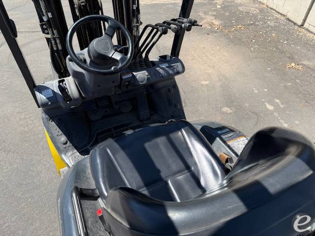 2017 Komatsu FG25ST-16