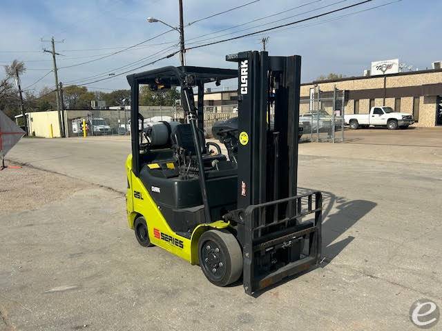 2021 Clark S25CL