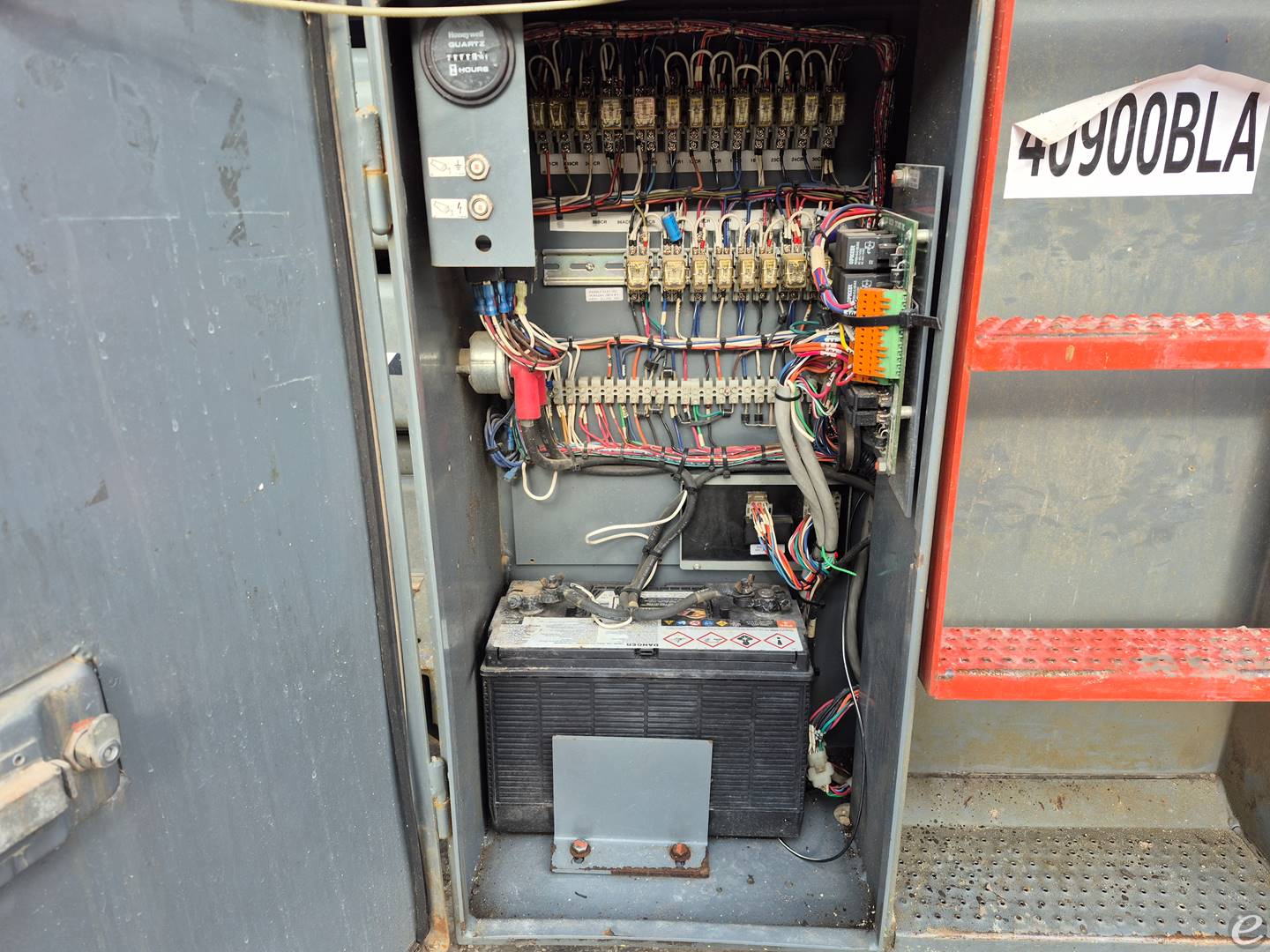 2017 Skyjack SJ8841RT