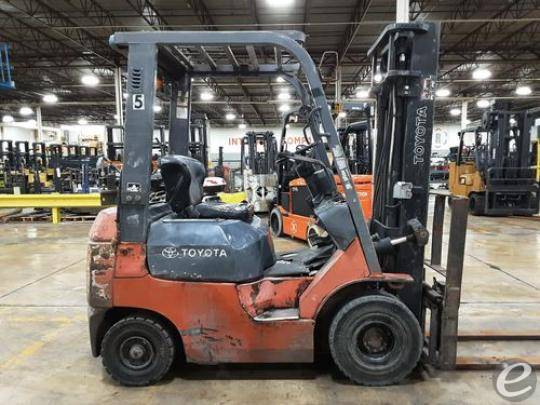 2005 Toyota 7FGU15 Pneumatic Tire F...