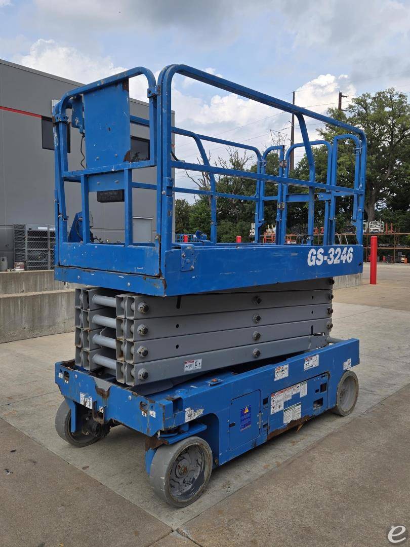 2018 Genie GS3246