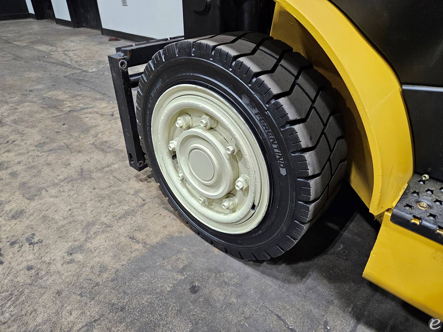 2021 Yale GDP080VX