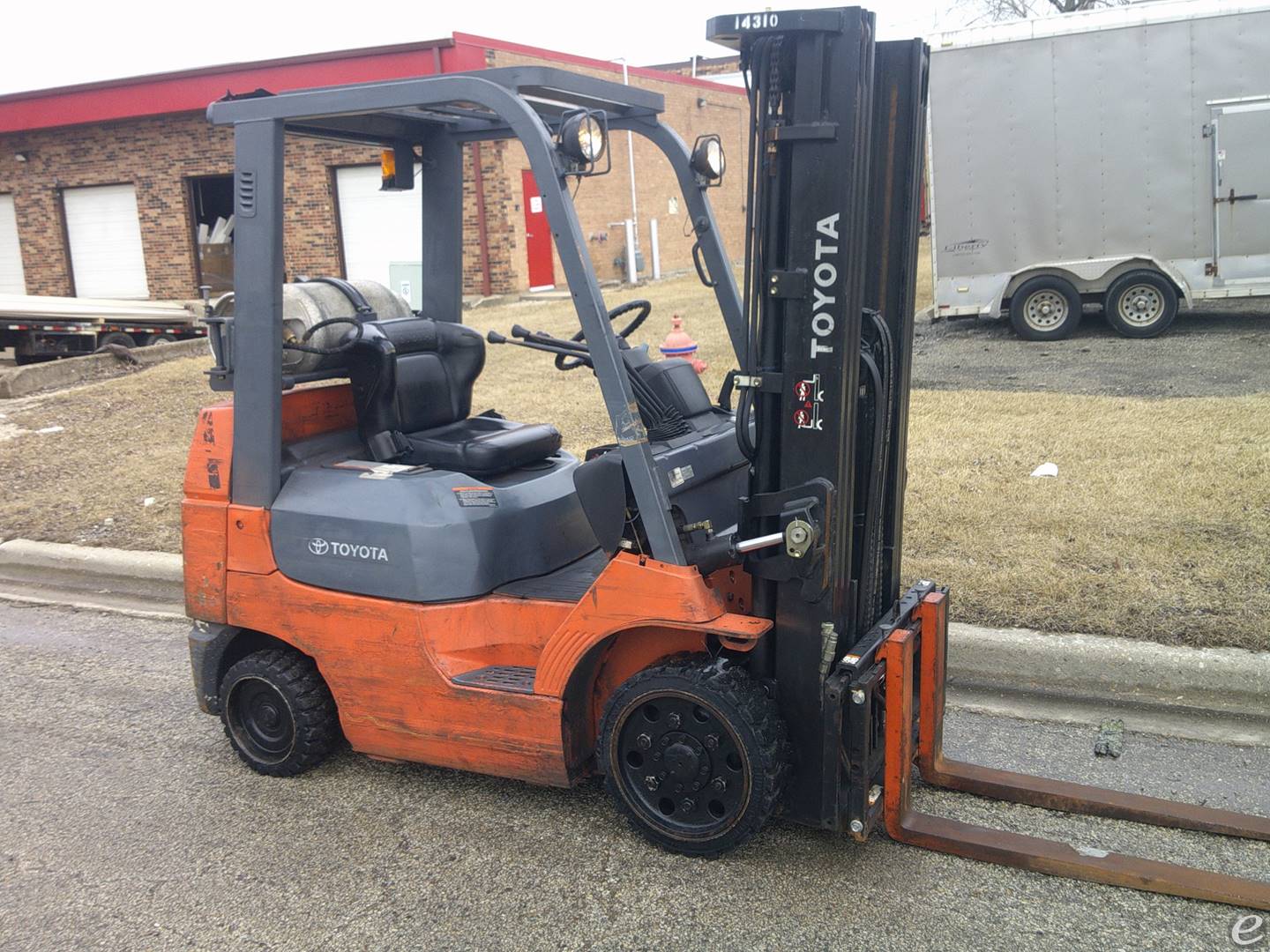 2002 Toyota 7FGCU25 LP Gas Forklift...