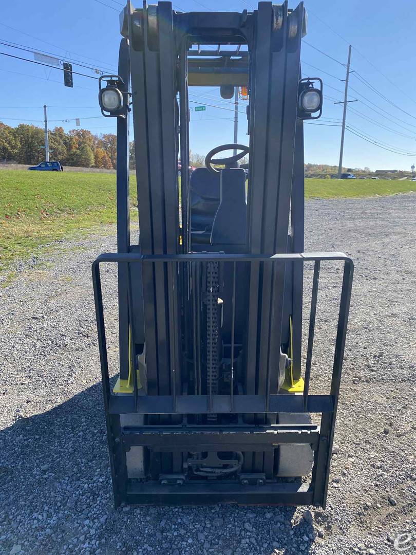 2017 Yale ERC-040VAN