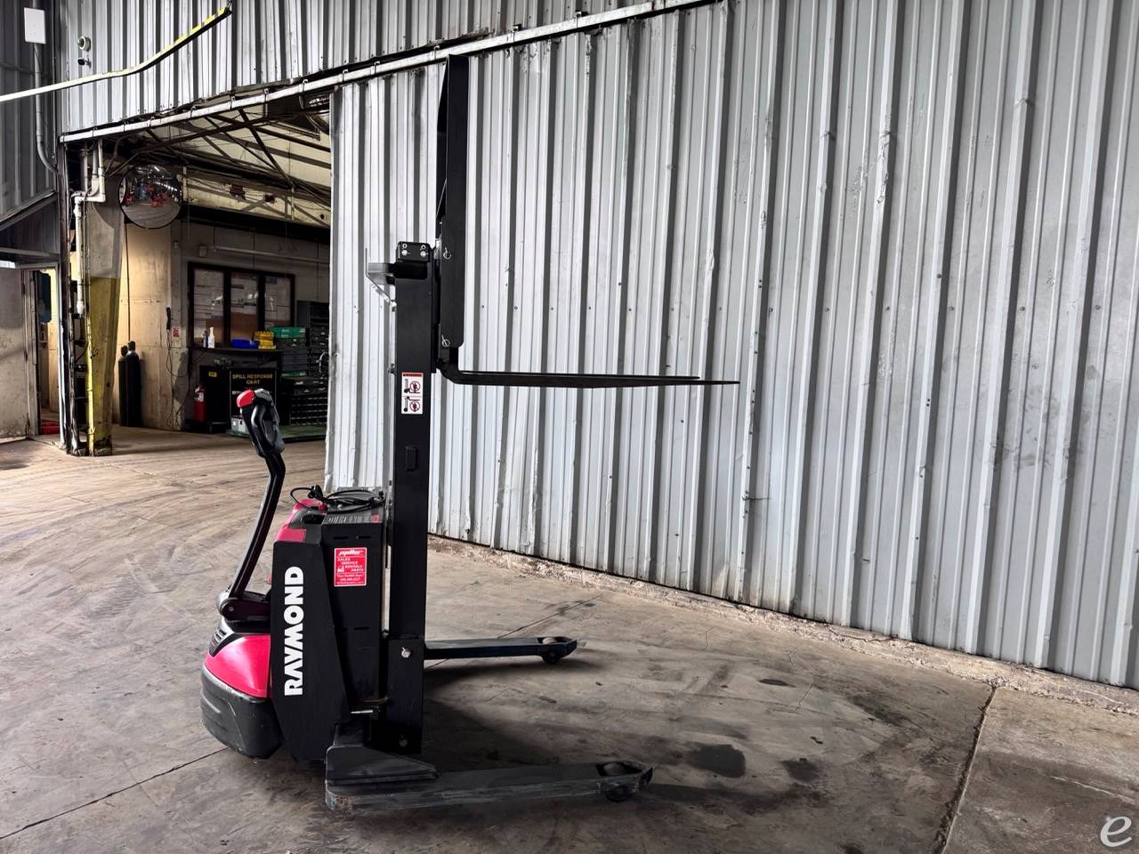 2019 Raymond 6210
