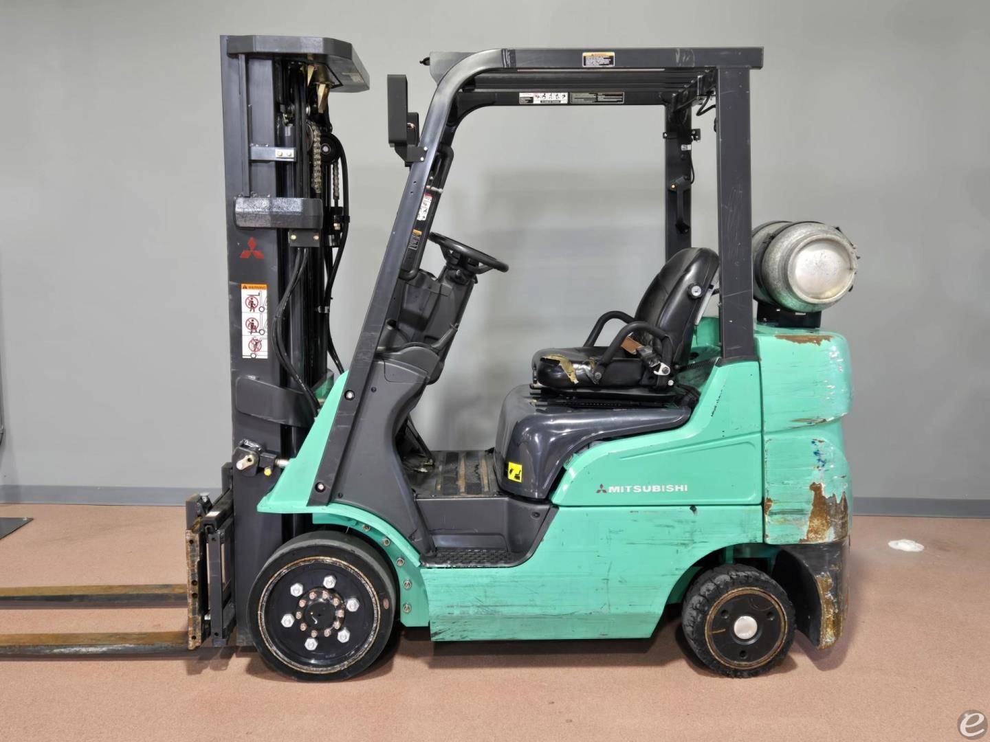 2017 Mitsubishi FGC25N LP Gas Forkl...
