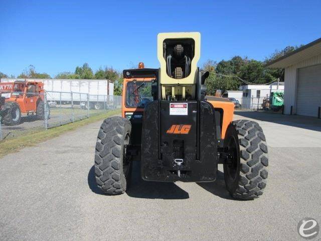 2015 JLG 1255