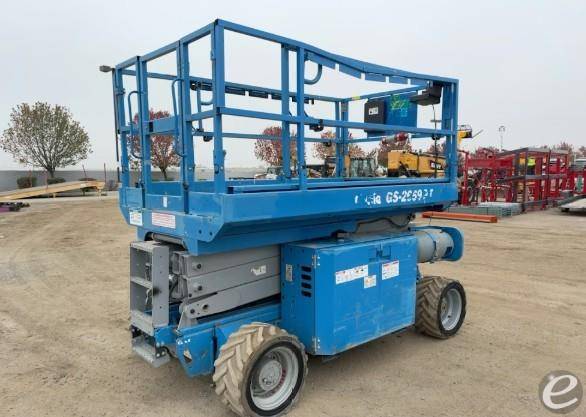 2013 Genie GS-2669 RT