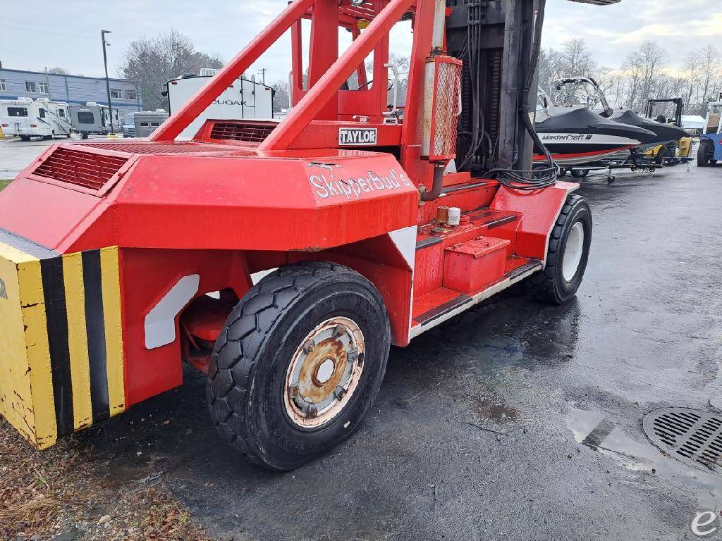 1990 Taylor TSE-120-01 Diesel Forklift - 123Forklift