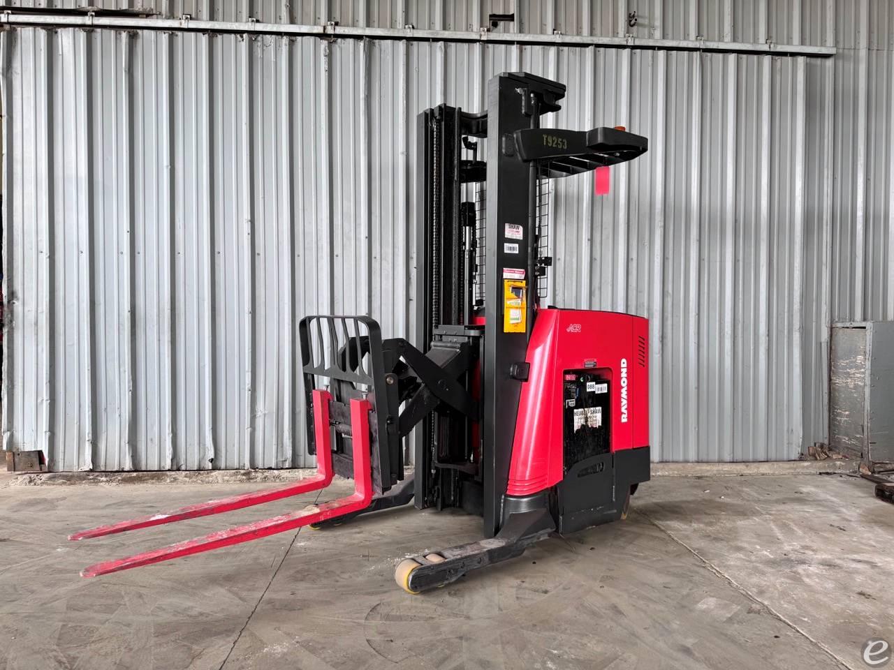 2014 Raymond 750-R45TT Electric Reach Truck - 123Forklift