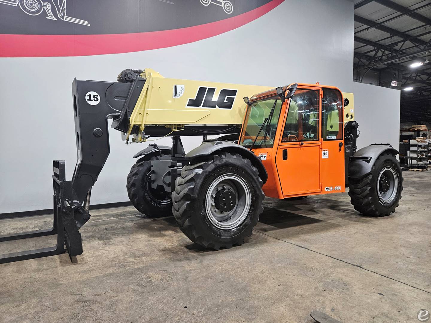 2016 JLG G15-44A