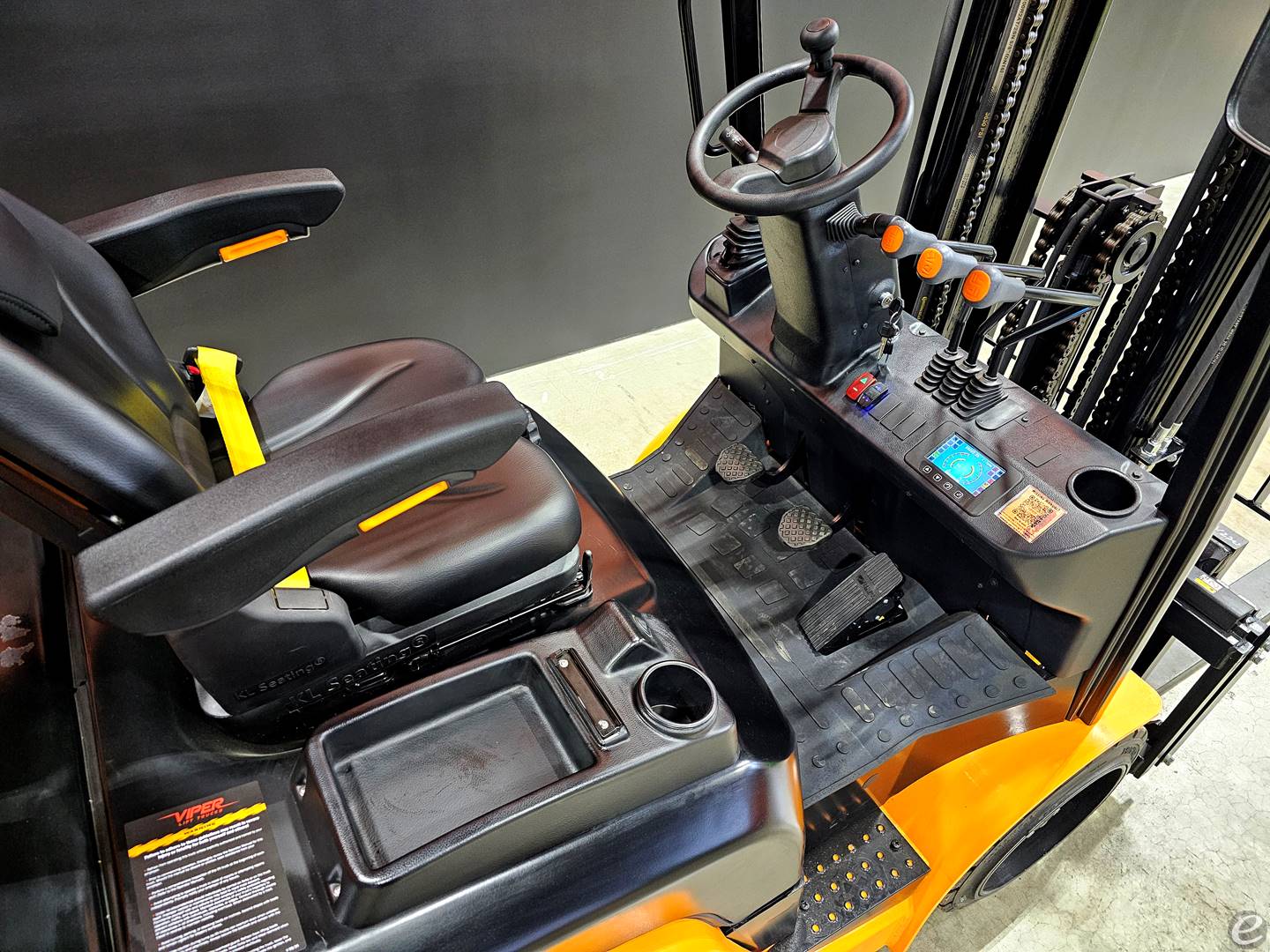 2026 Viper Lift Trucks FY32C