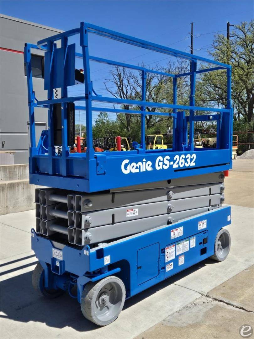 2014 Genie GS2632 Electric Scissor Lift - 123Forklift