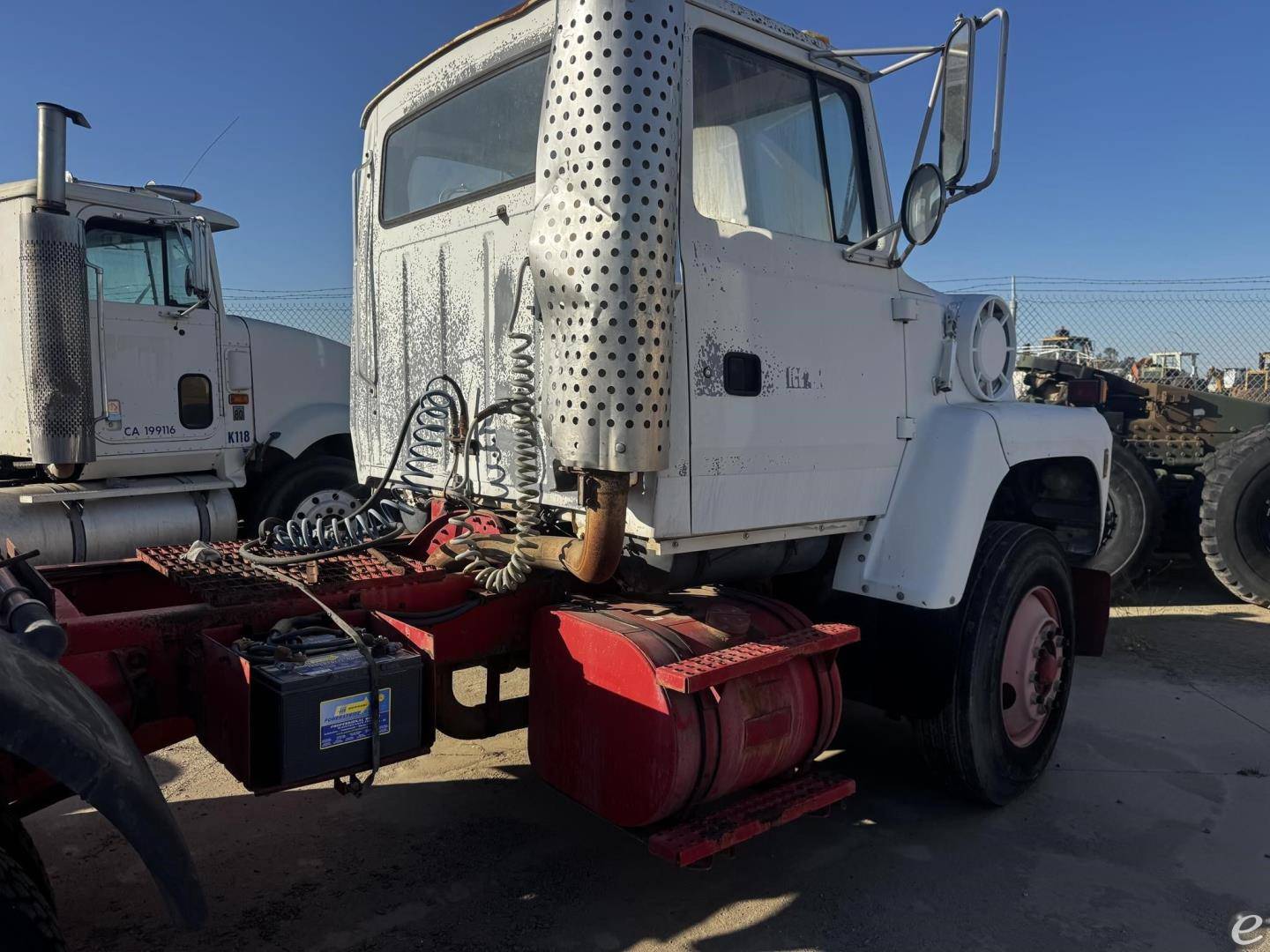 1991 Ford L8000