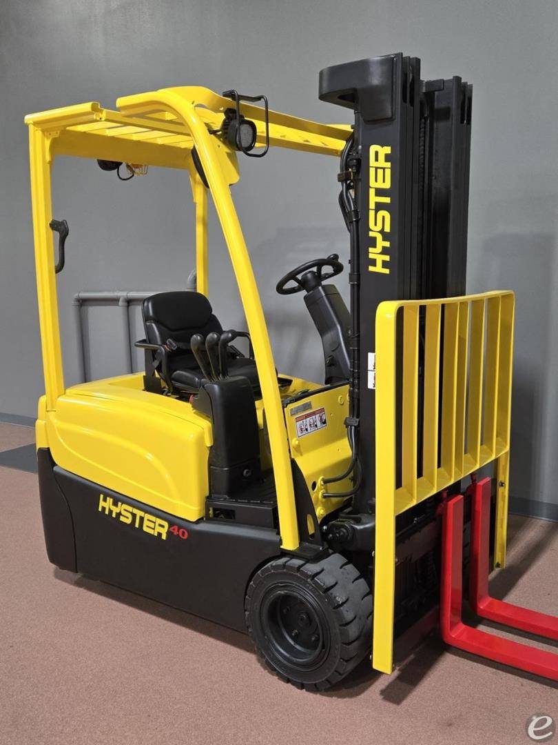2017 Hyster J40XNT Electric Forklift - 123Forklift