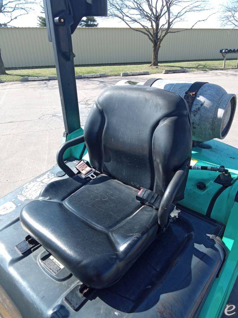 2017 Mitsubishi FG25N
