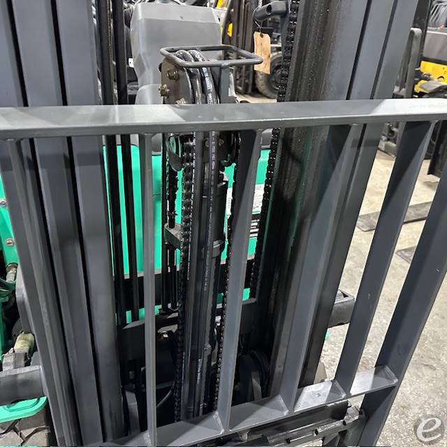 2020 Mitsubishi FGC15N