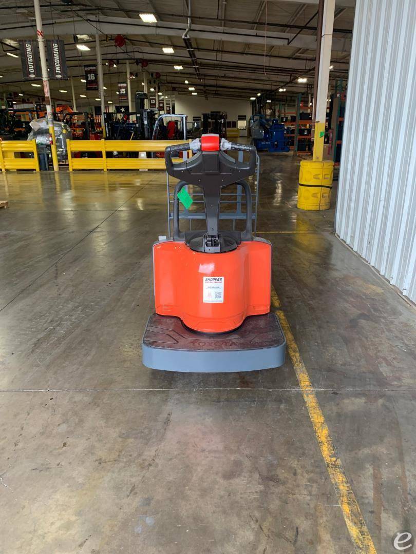 2017 Toyota 8HBE30 Electric Forklift - 123Forklift