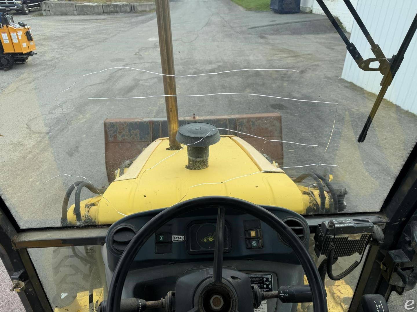 2005 New Holland LB75B