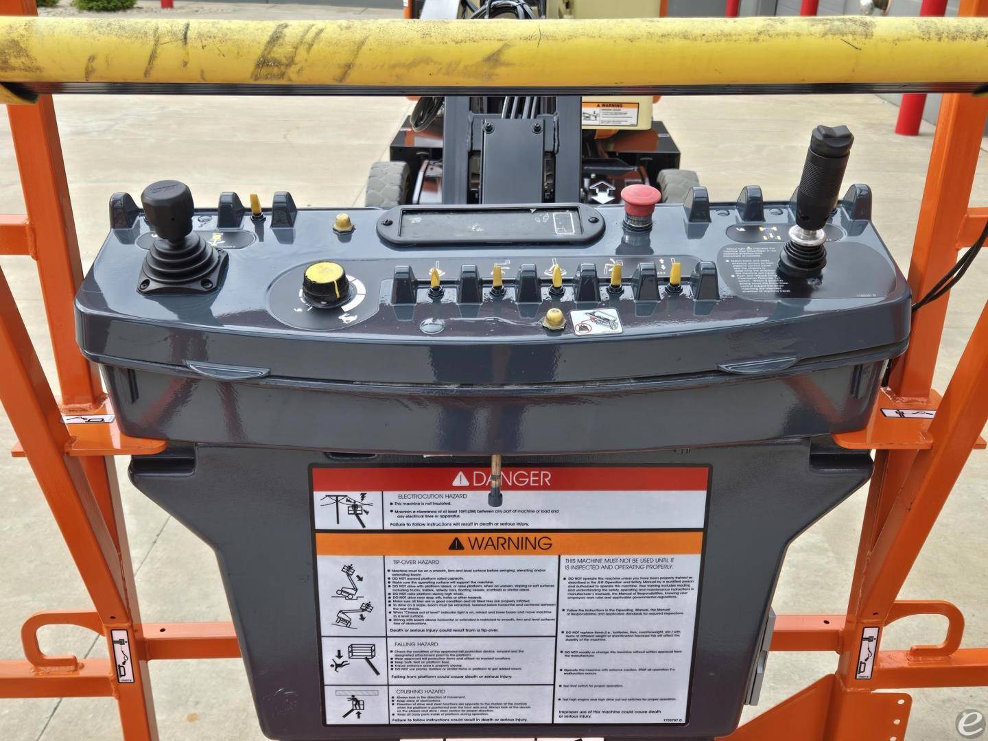 2016 JLG E400AJPN
