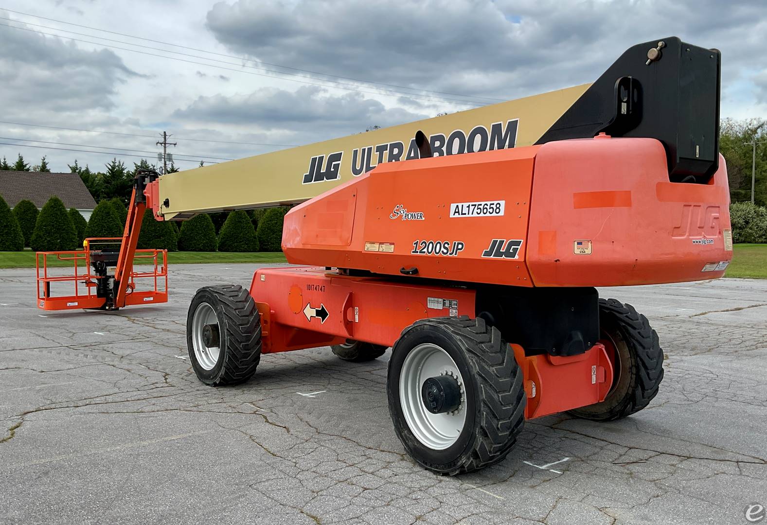 2013 JLG 1200SJP