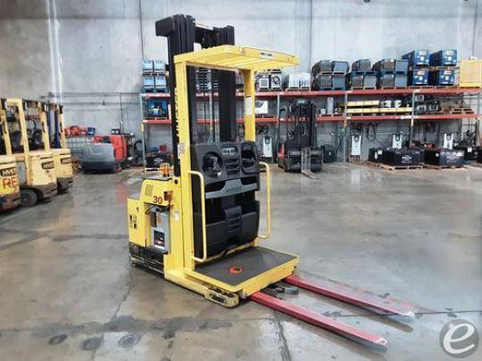 2017 Hyster R30XMS3 Electric Order Picker - 123Forklift