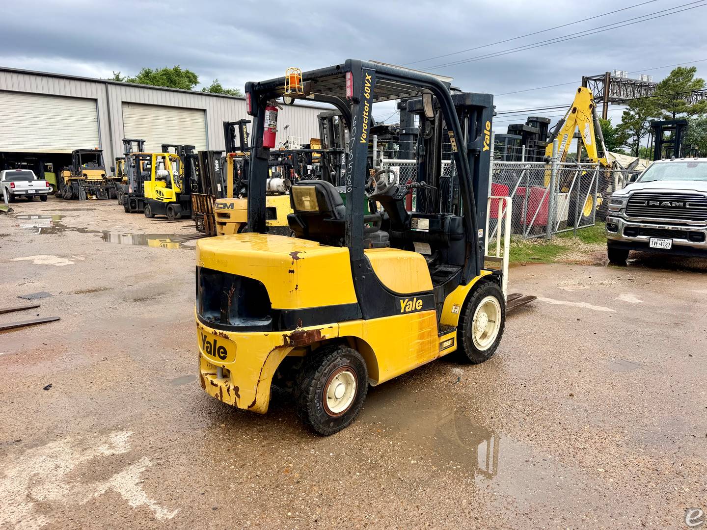 2017 Yale GDP060VX