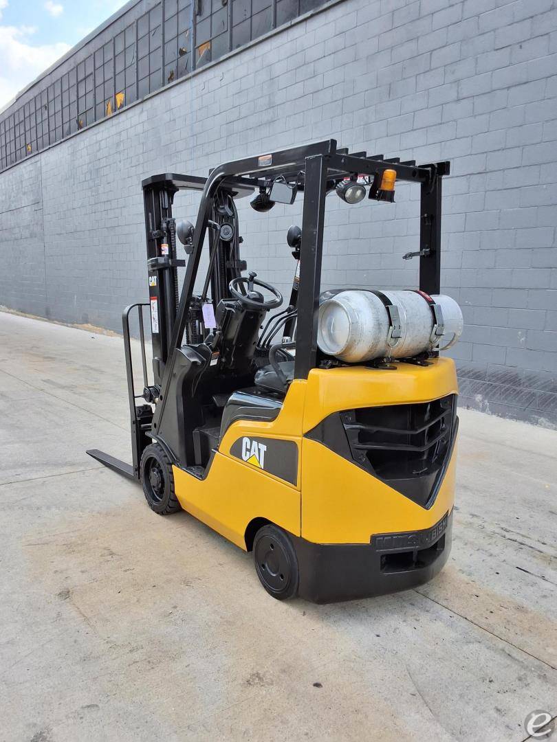 2011 Mitsubishi FGC15N