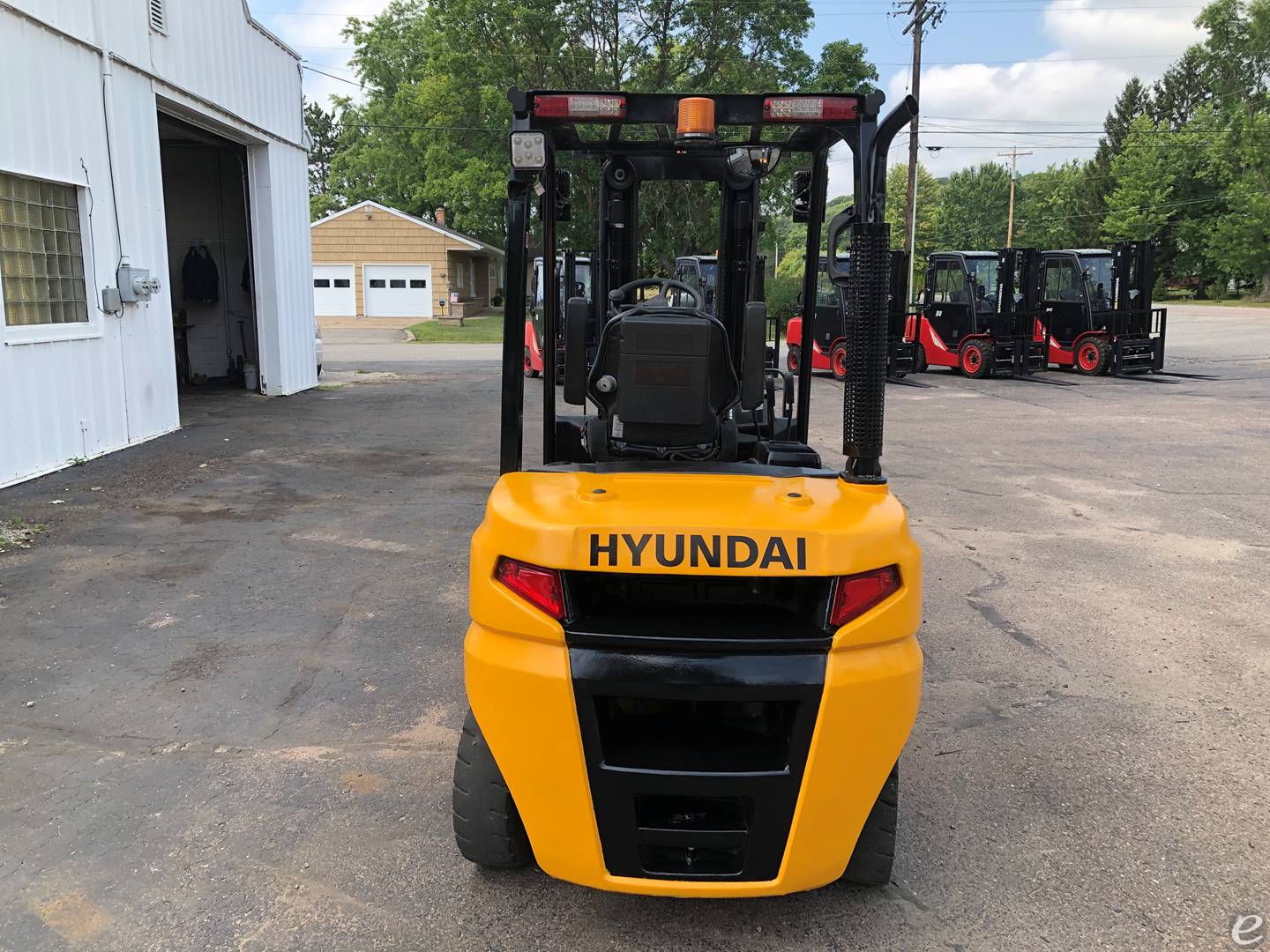 2019 Hyundai 30D-9