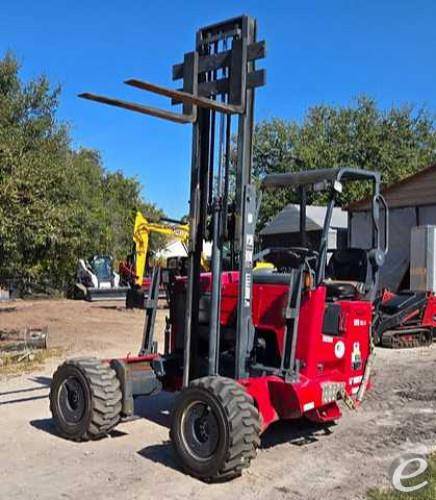 2015 Moffett M8 55.4